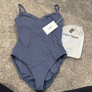 NWT Vitamin A one piece swimwear size 6